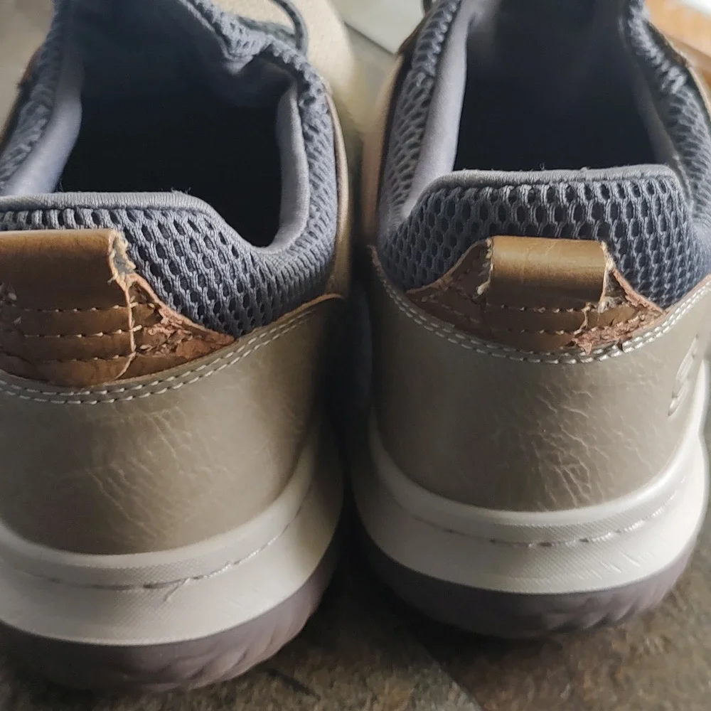 Skechers Mens Classic Fit Air-Cooled Memory Foam Taupe Sneakers 65474 Size 8.5‎